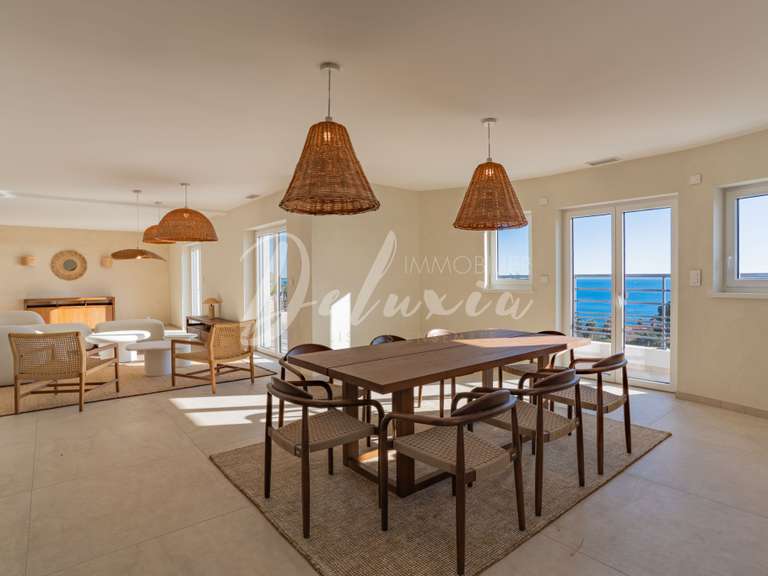 Villa with Sea view Roquebrune-sur-Argens - 5 bedrooms - 230m²