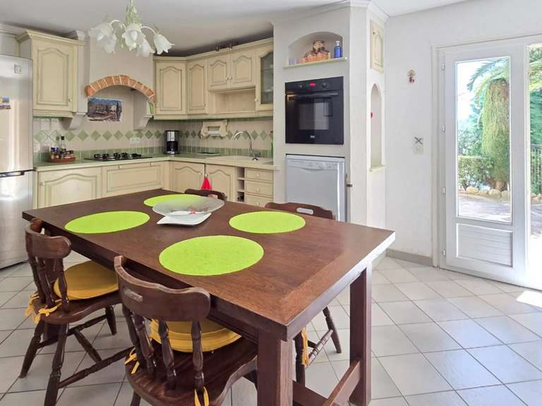 Villa avec Vue sur mer Roquebrune-sur-Argens - 5 chambres - 240m²