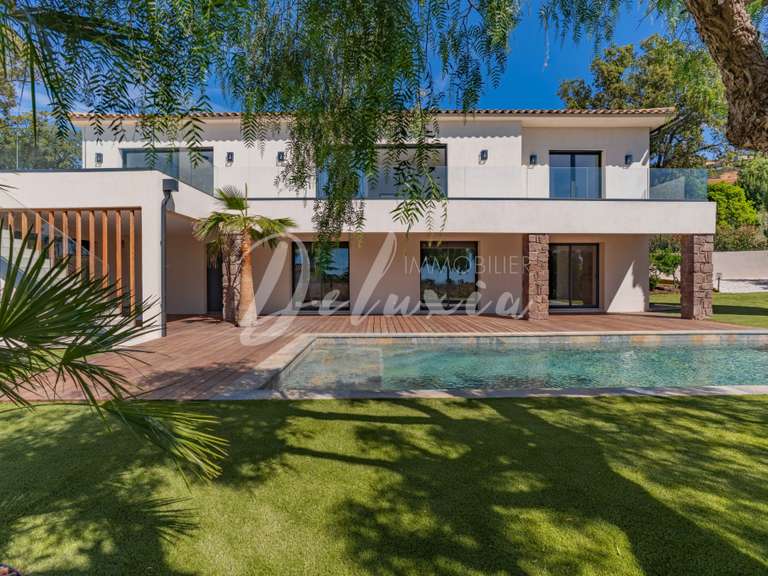 Villa avec Vue sur mer Roquebrune-sur-Argens - 5 chambres - 238m²