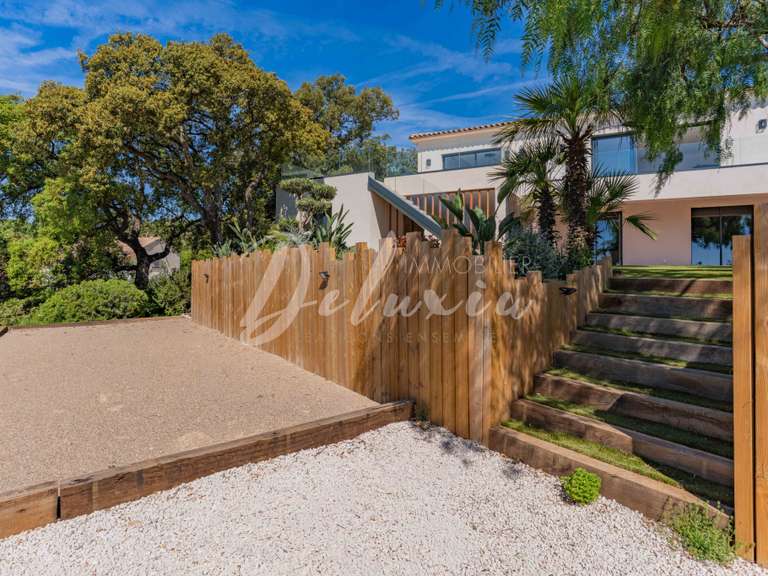 Villa avec Vue sur mer Roquebrune-sur-Argens - 5 chambres - 238m²