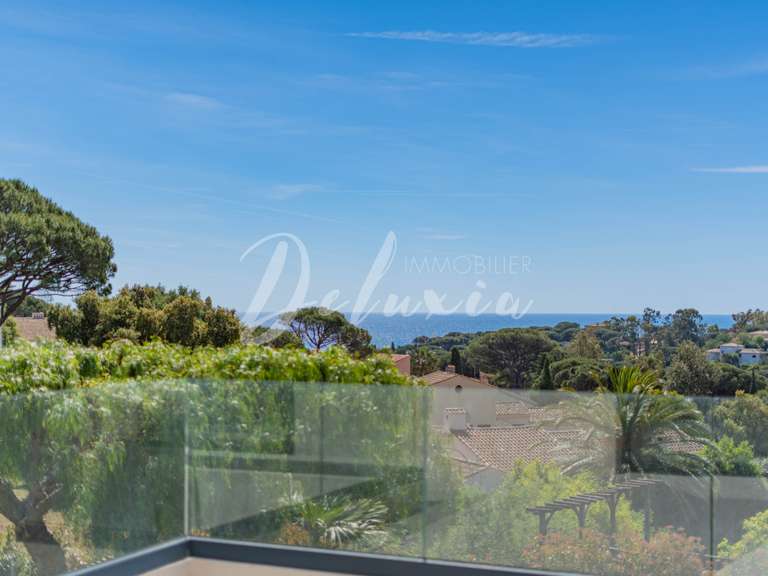 Villa avec Vue sur mer Roquebrune-sur-Argens - 5 chambres - 238m²