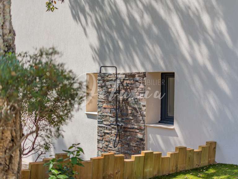 Villa avec Vue sur mer Roquebrune-sur-Argens - 5 chambres - 238m²