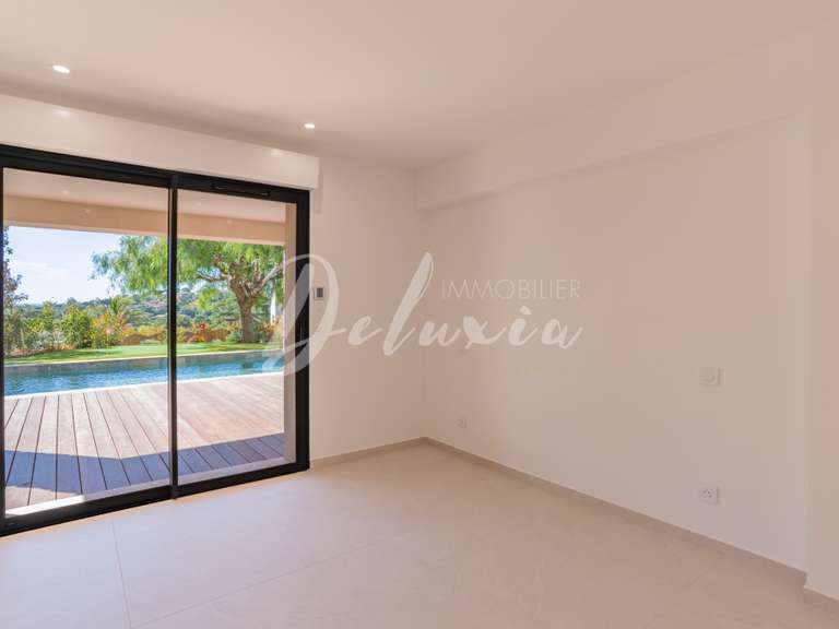Villa avec Vue sur mer Roquebrune-sur-Argens - 5 chambres - 238m²