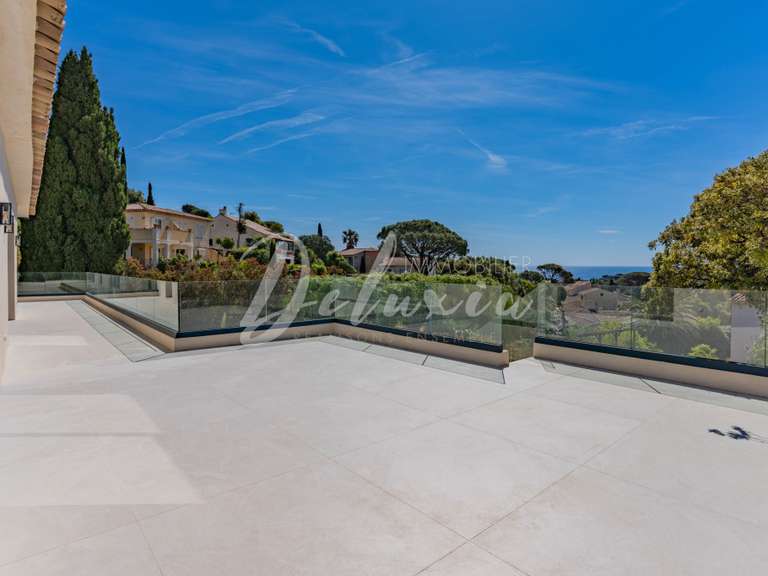 Villa avec Vue sur mer Roquebrune-sur-Argens - 5 chambres - 238m²