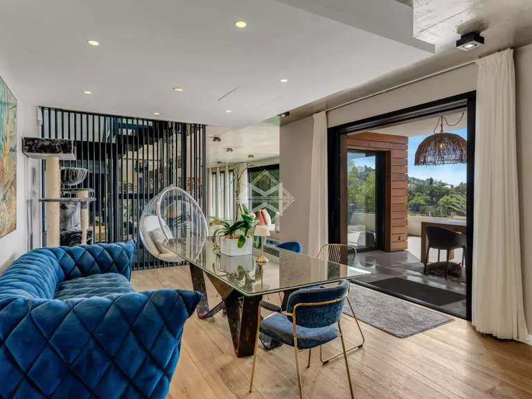 Villa Roquebrune-sur-Argens - 3 chambres - 325m²