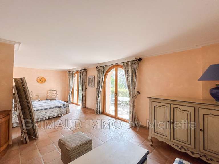 Villa Roquebrune-sur-Argens - 10 chambres - 650m²
