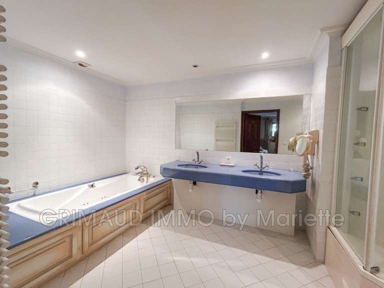 Villa Roquebrune-sur-Argens - 10 chambres - 650m²
