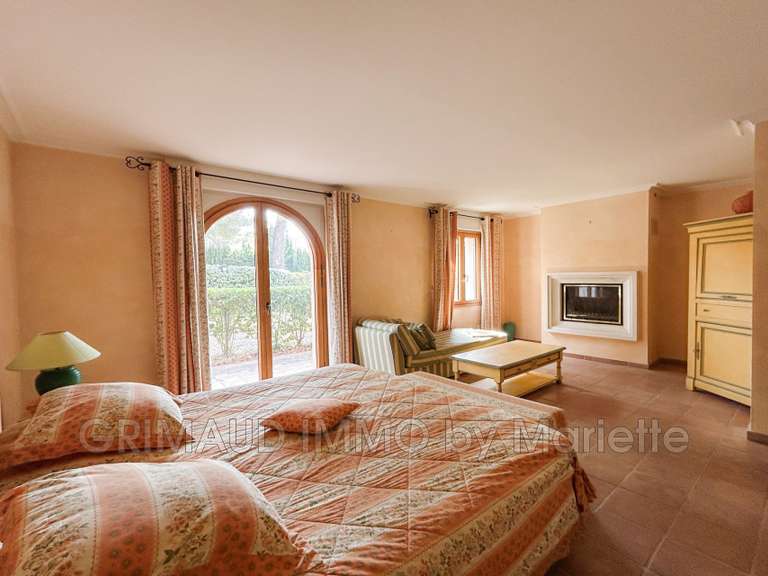 Villa Roquebrune-sur-Argens - 10 chambres - 650m²