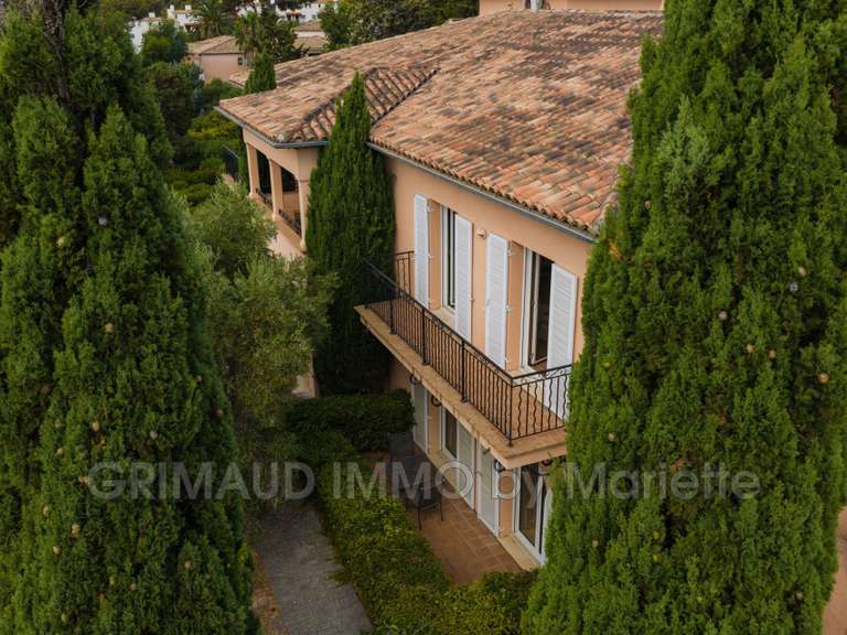 Villa Roquebrune-sur-Argens - 10 chambres - 650m²