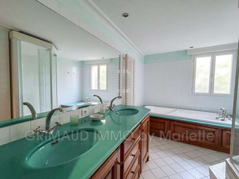 Villa Roquebrune-sur-Argens - 10 chambres - 650m²