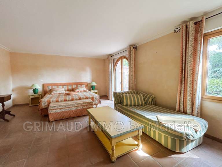 Villa Roquebrune-sur-Argens - 10 chambres - 650m²