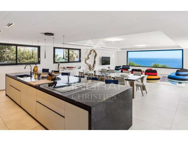 Villa avec Vue sur mer Roquebrune-sur-Argens - 6 chambres - 590m²