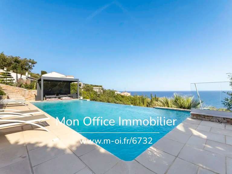 Villa avec Vue sur mer Roquebrune-sur-Argens - 5 chambres - 254m²