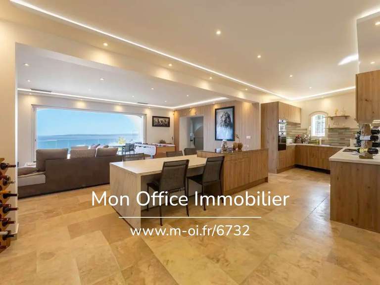 Villa avec Vue sur mer Roquebrune-sur-Argens - 5 chambres - 254m²