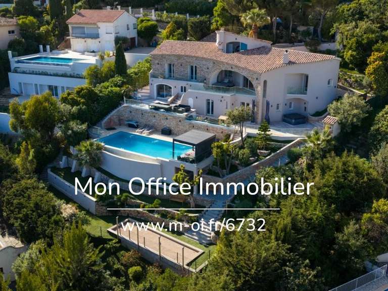 Villa avec Vue sur mer Roquebrune-sur-Argens - 5 chambres - 254m²
