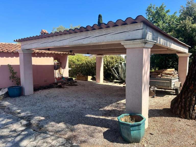 Villa Roquebrune-sur-Argens - 3 chambres - 123m²