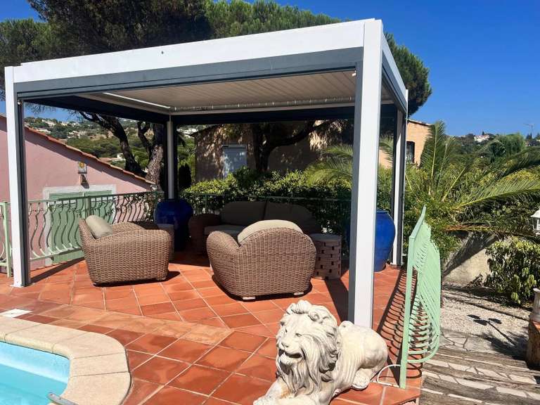 Villa Roquebrune-sur-Argens - 3 chambres - 123m²