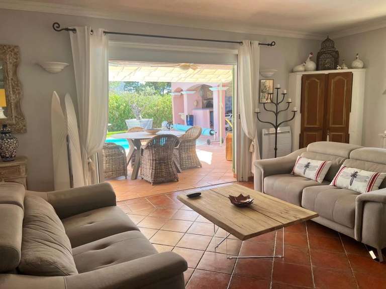 Villa Roquebrune-sur-Argens - 3 chambres - 123m²