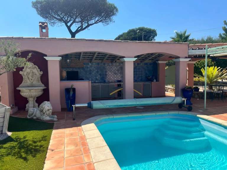 Villa Roquebrune-sur-Argens - 3 chambres - 123m²