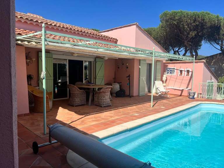 Villa Roquebrune-sur-Argens - 3 chambres - 123m²