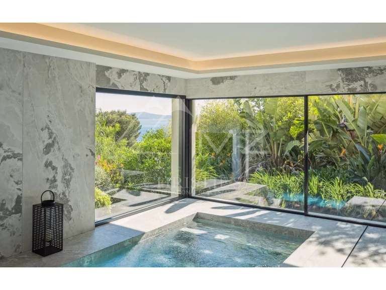 Villa avec Vue sur mer Roquebrune-sur-Argens - 5 chambres - 493m²