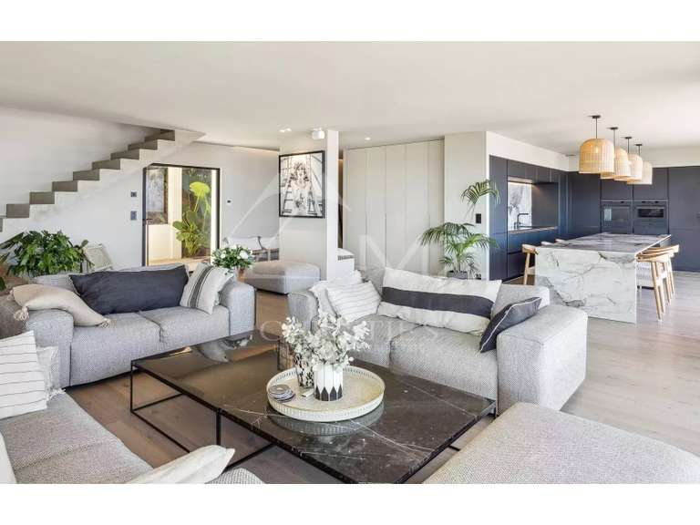 Villa avec Vue sur mer Roquebrune-sur-Argens - 5 chambres - 493m²