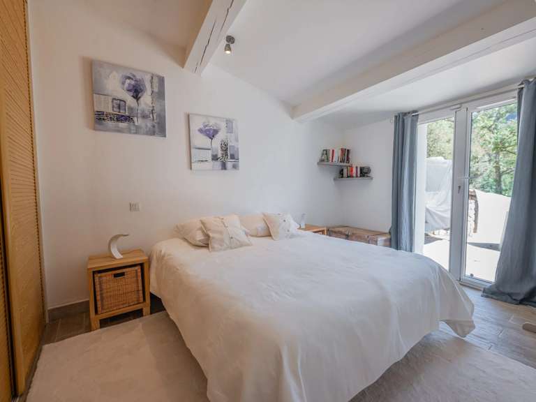 Villa Roquebrune-sur-Argens - 5 chambres - 260m²