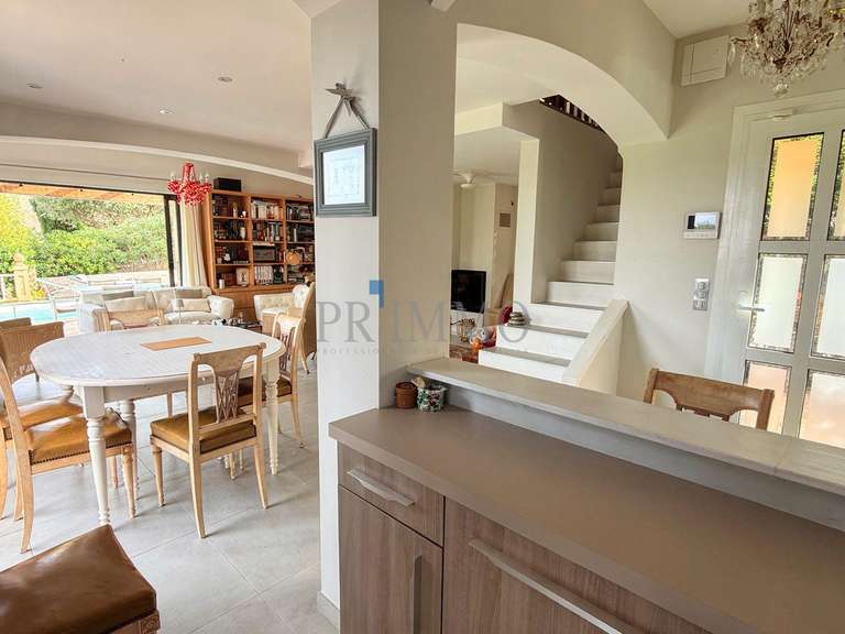 Villa avec Vue sur mer Roquebrune-sur-Argens - 3 chambres - 130m²