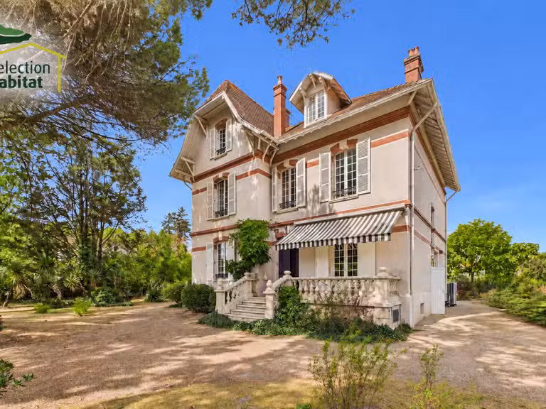 Villa Roquefort - 6 chambres - 345m²