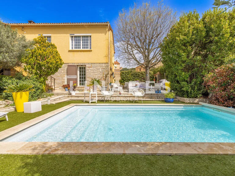 House Roquefort-la-Bédoule - 5 bedrooms - 174m²