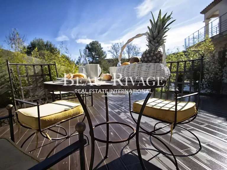 Propriété Roquefort-la-Bédoule - 400m²