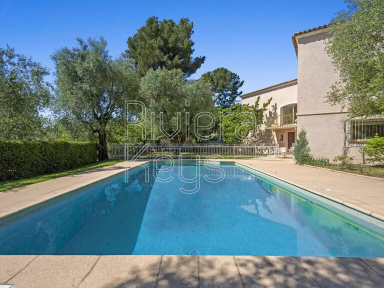 House Roquefort-les-Pins - 3 bedrooms - 163m²