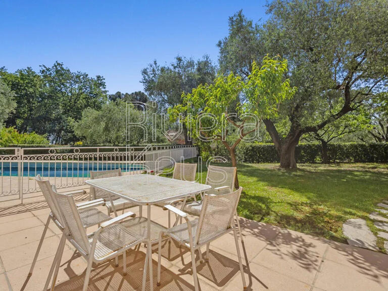 House Roquefort-les-Pins - 3 bedrooms - 163m²