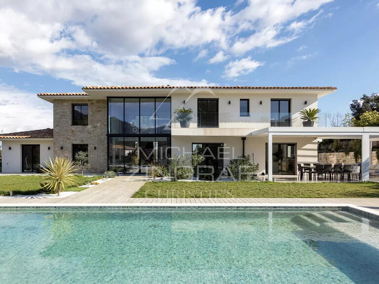 Maison Roquefort-les-Pins - 5 chambres - 237m²