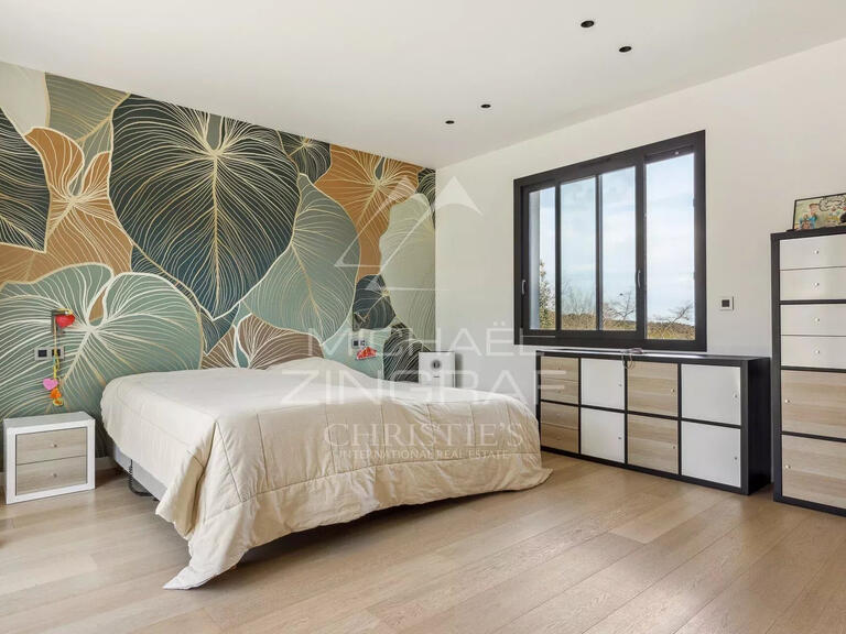 Maison Roquefort-les-Pins - 5 chambres - 237m²