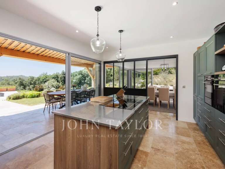 Maison Roquefort-les-Pins - 6 chambres - 417m²