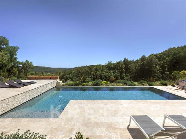 Maison Roquefort-les-Pins - 6 chambres - 416m²