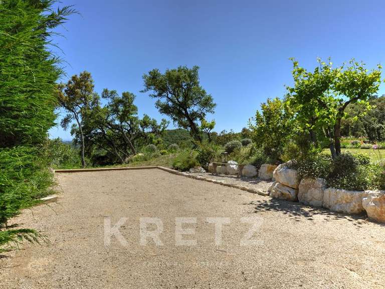 Maison Roquefort-les-Pins - 6 chambres - 416m²