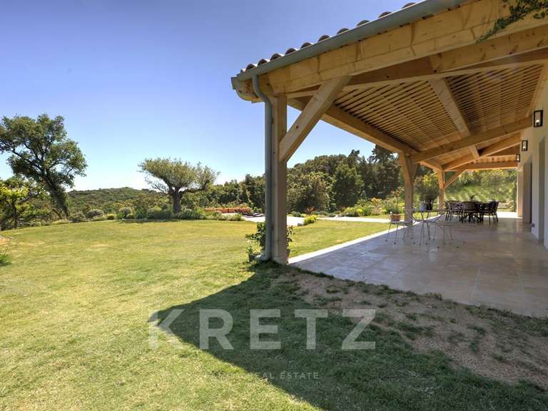 Maison Roquefort-les-Pins - 6 chambres - 416m²