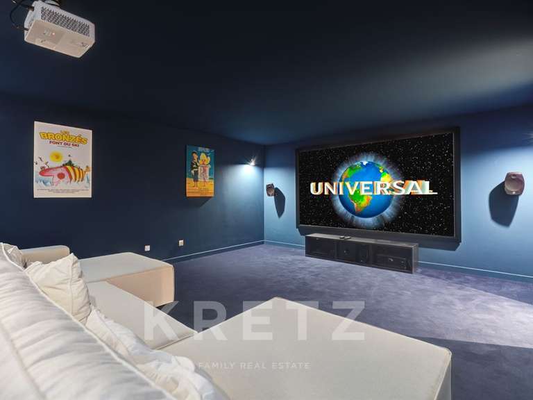 Maison Roquefort-les-Pins - 6 chambres - 416m²