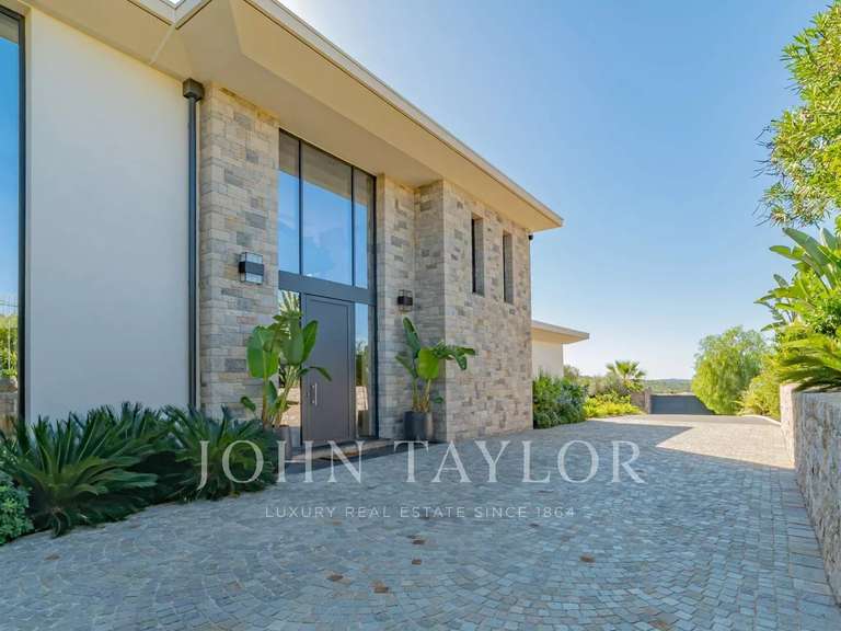 House Roquefort-les-Pins - 6 bedrooms - 488m²