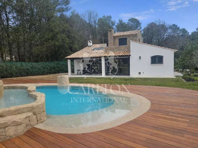 Maison Roquefort-les-Pins - 4 chambres - 210m²