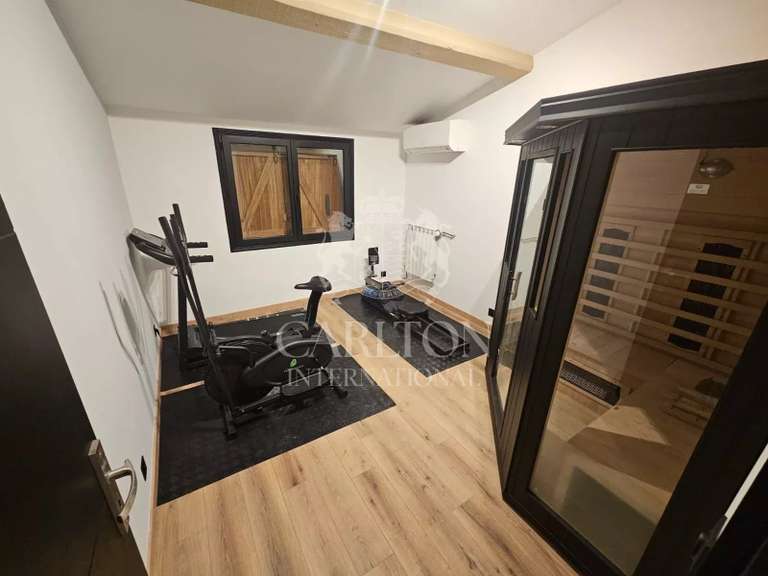 Maison Roquefort-les-Pins - 4 chambres - 210m²