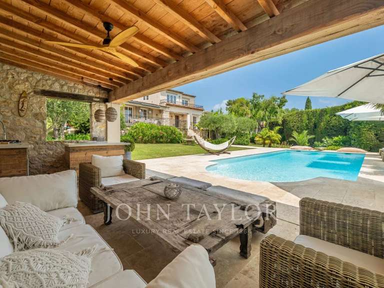 Maison Roquefort-les-Pins - 5 chambres - 427m²