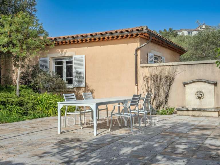 Maison Roquefort-les-Pins - 9 chambres - 433m²