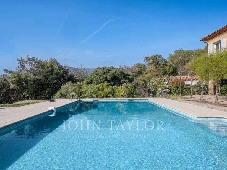 Maison Roquefort-les-Pins - 9 chambres - 433m²