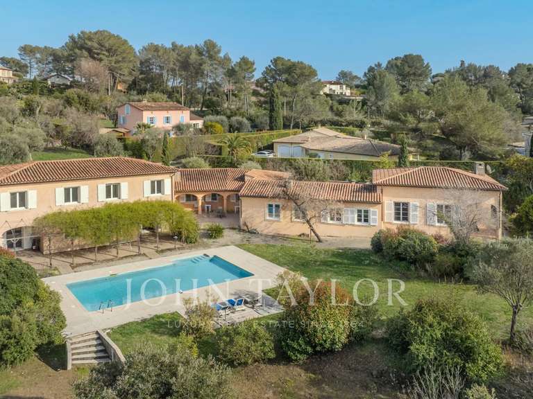 Maison Roquefort-les-Pins - 9 chambres - 433m²