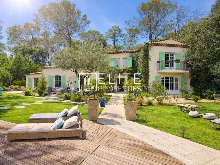 Maison Roquefort-les-Pins - 4 chambres - 260m²