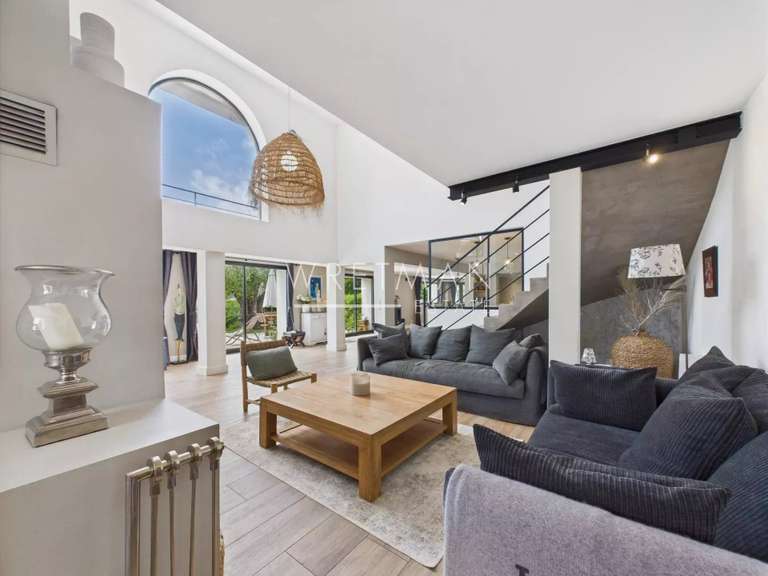 Maison Roquefort-les-Pins - 439m²