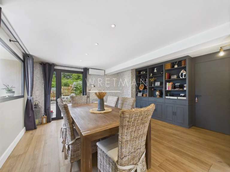 Maison Roquefort-les-Pins - 439m²